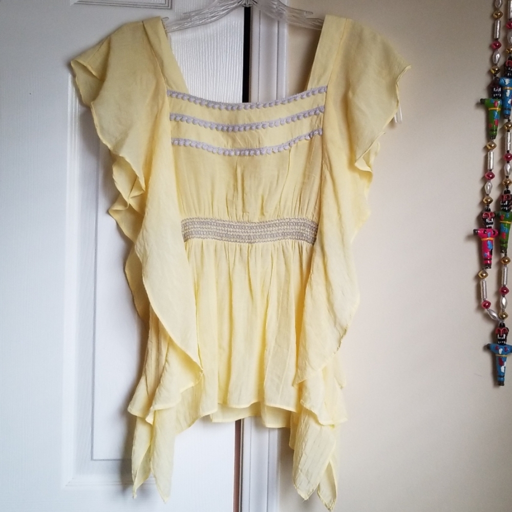 YA Blouse in pastel lemon yellow🍋🍋🍋